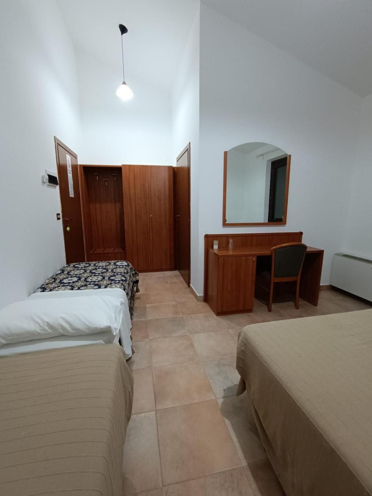 La Locanda Del Brigante Farindola Esterno foto