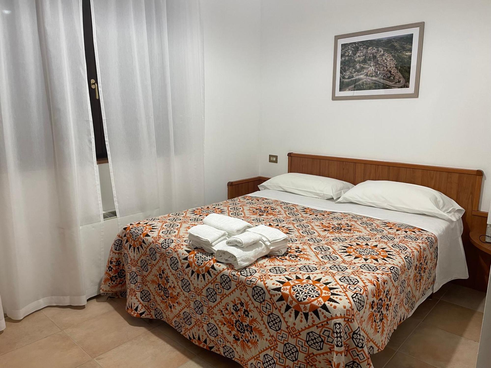 La Locanda Del Brigante Farindola Esterno foto