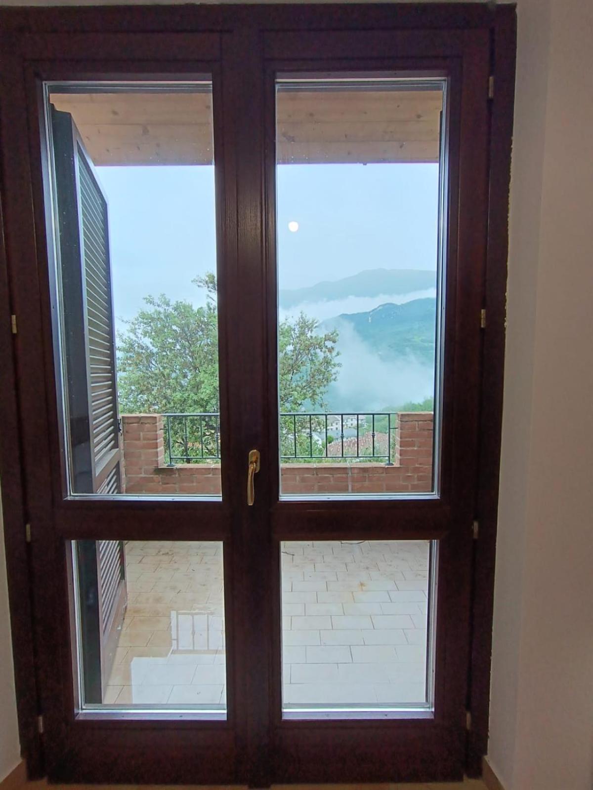 La Locanda Del Brigante Farindola Esterno foto