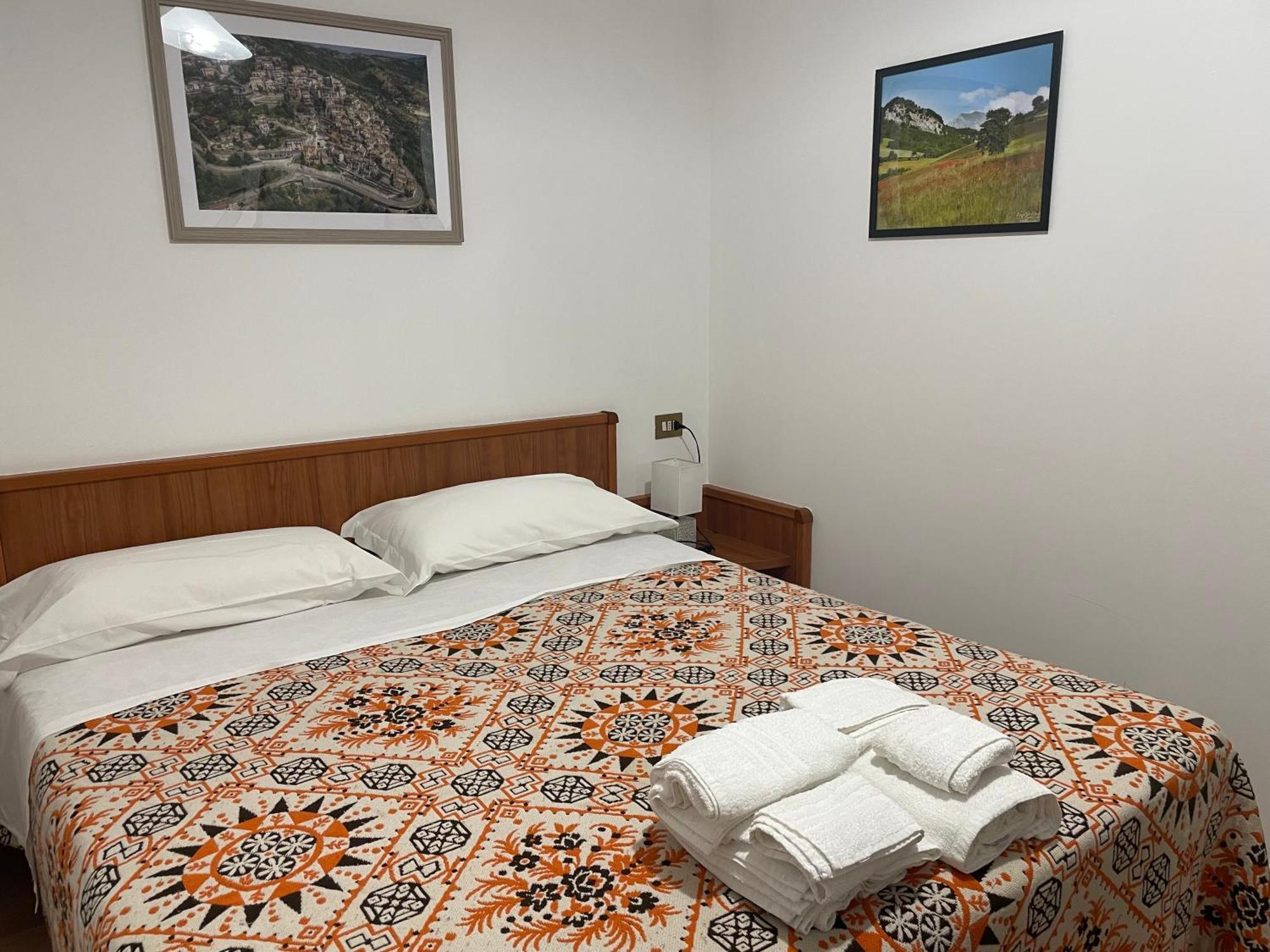 La Locanda Del Brigante Farindola Esterno foto