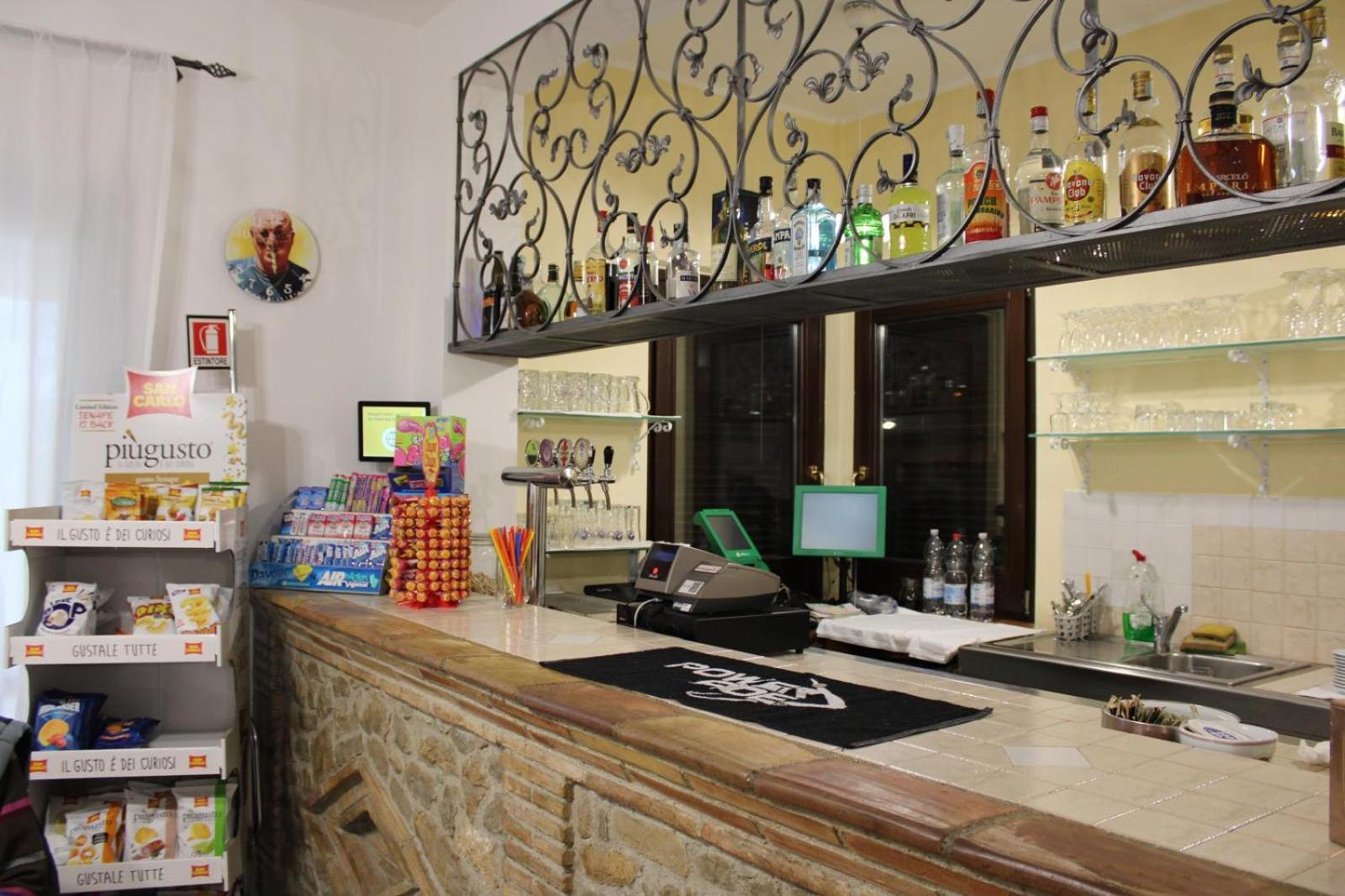 La Locanda Del Brigante Farindola Esterno foto
