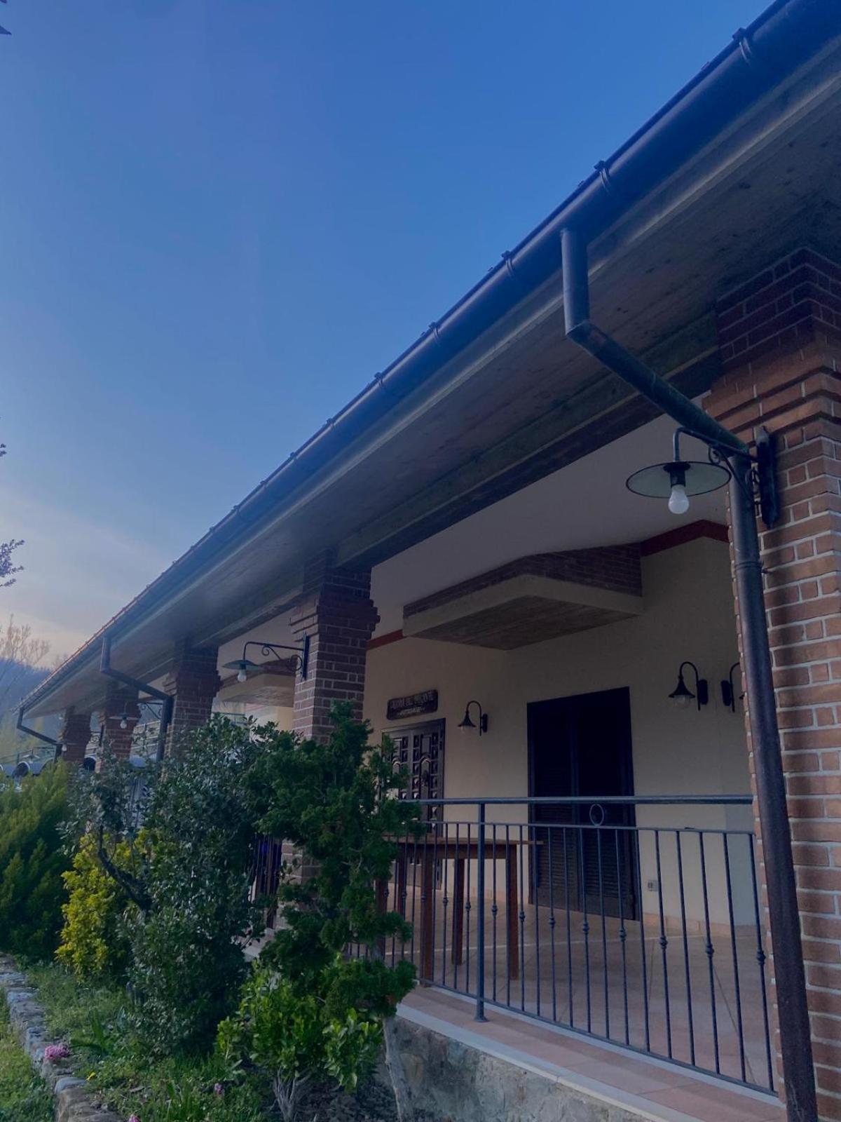 La Locanda Del Brigante Farindola Esterno foto